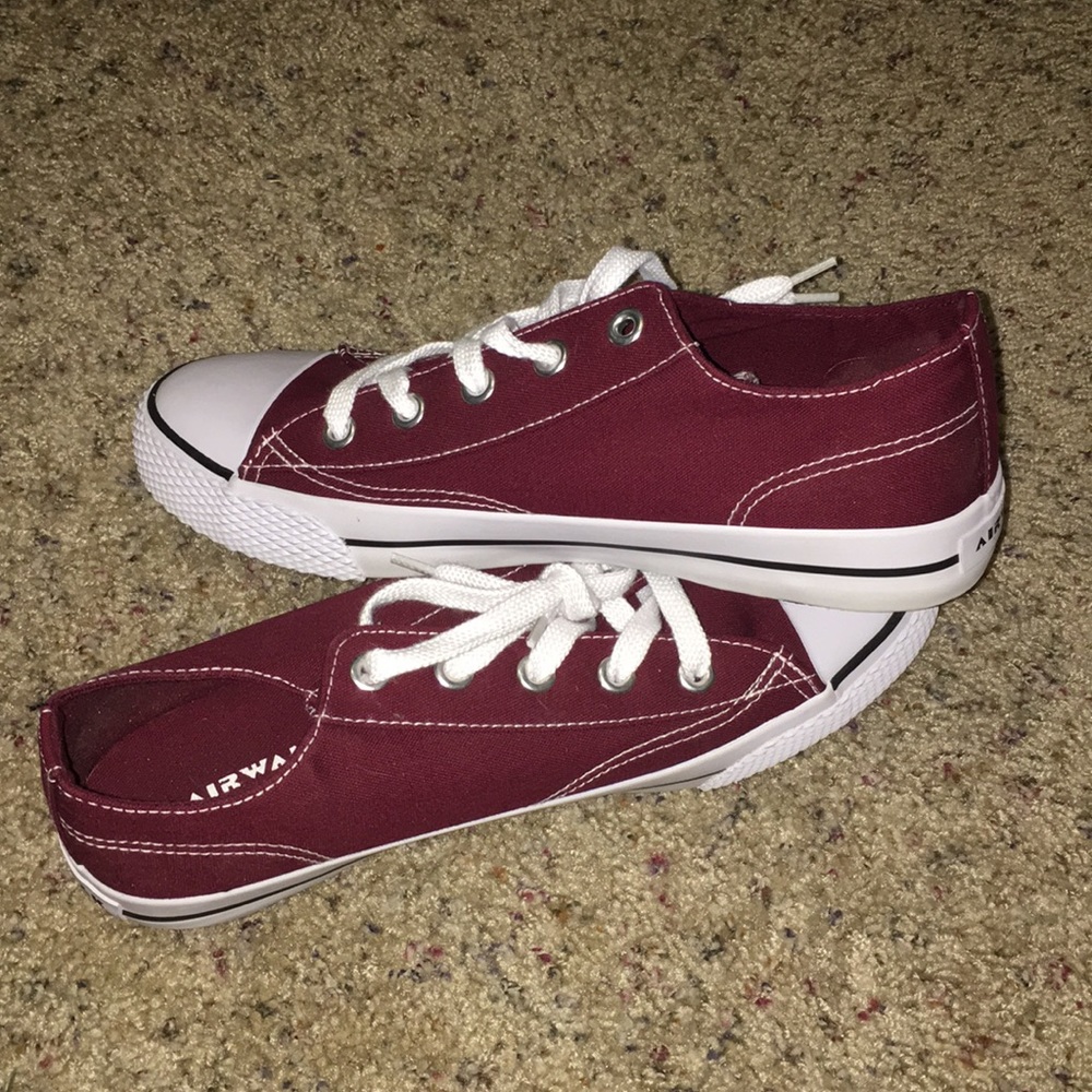 NWOT Air Walk Sneakers🔥🔥